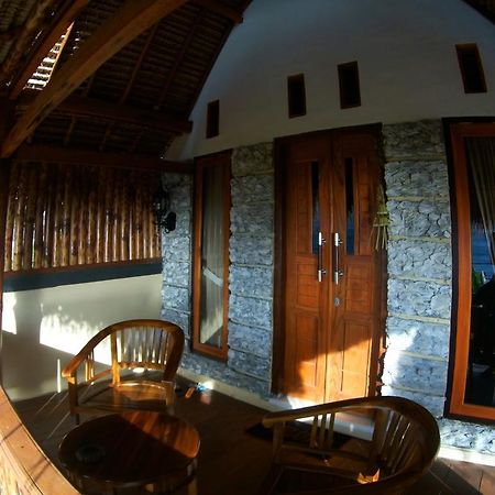 Banana Guest House Batununggul Esterno foto